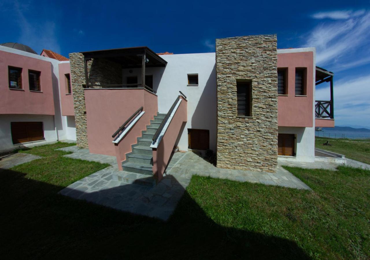 Beachfront Stylish Maisonette In Ierissós Zewnętrze zdjęcie