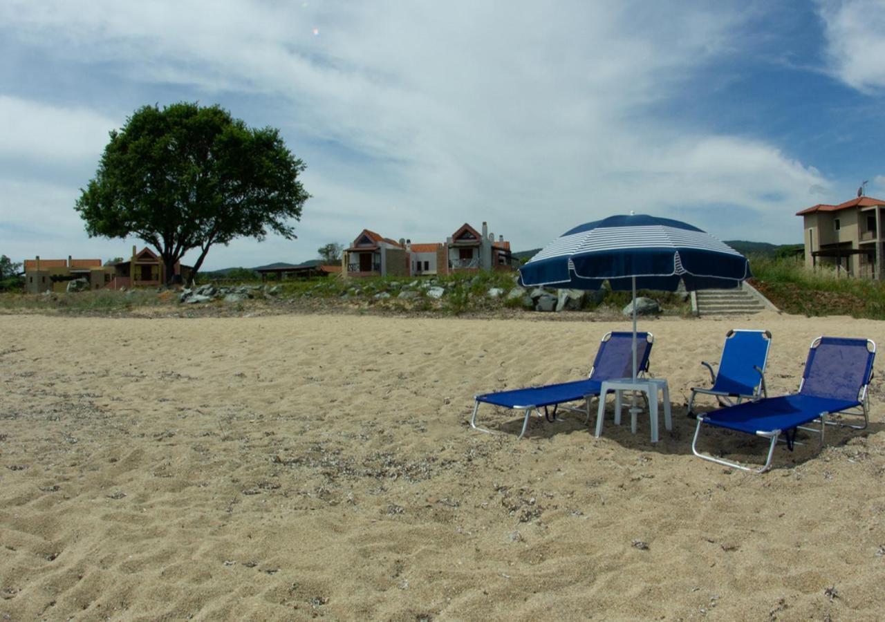 Beachfront Stylish Maisonette In Ierissós Zewnętrze zdjęcie