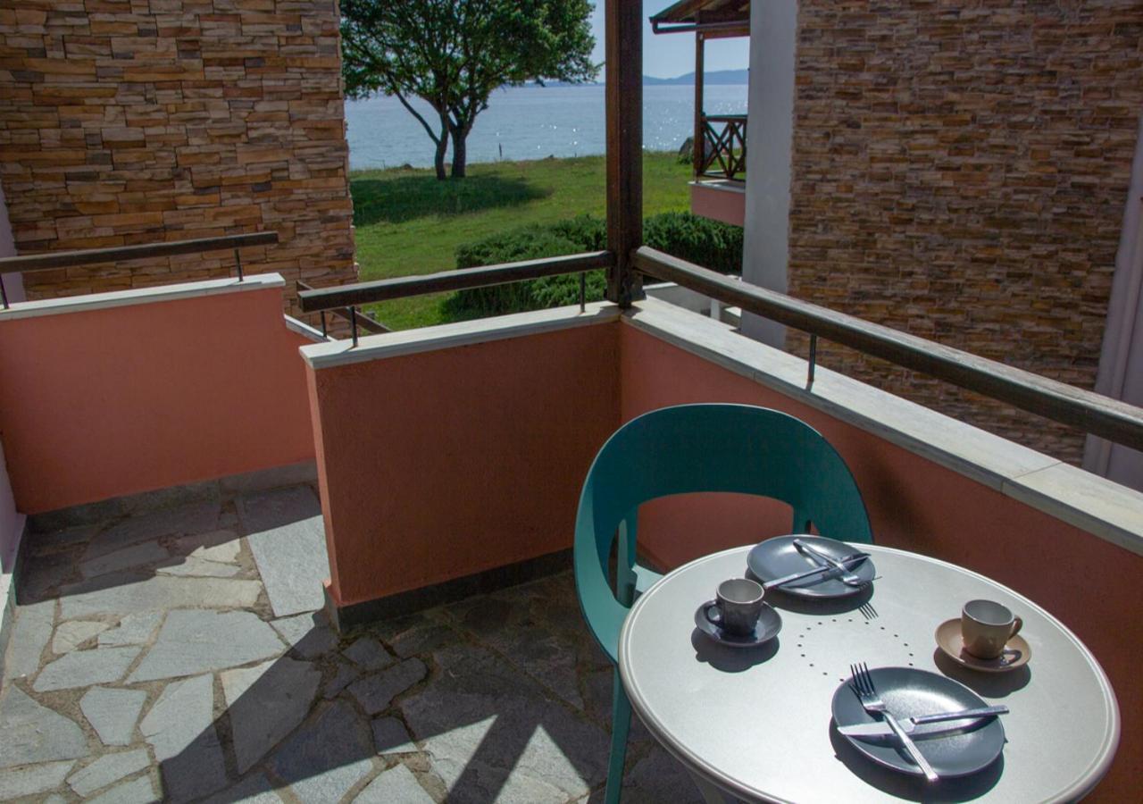 Beachfront Stylish Maisonette In Ierissós Zewnętrze zdjęcie